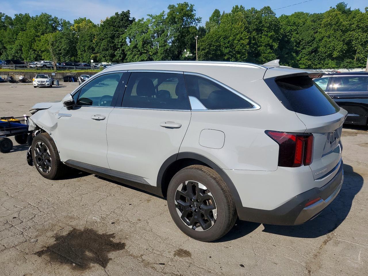 2024 Kia Sorento S - Фото 2