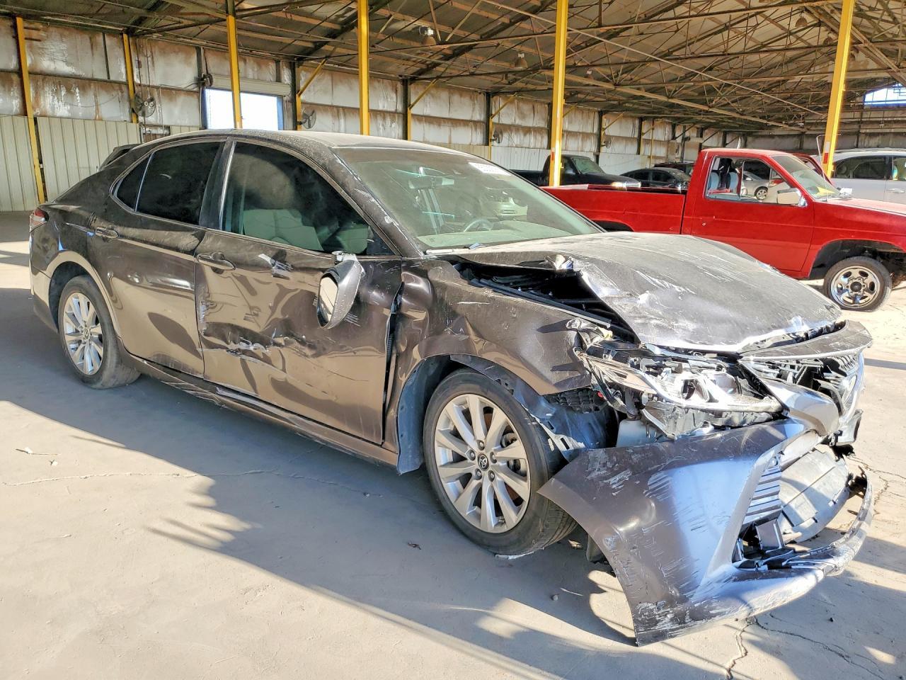2019 Toyota Camry Le - Image 4