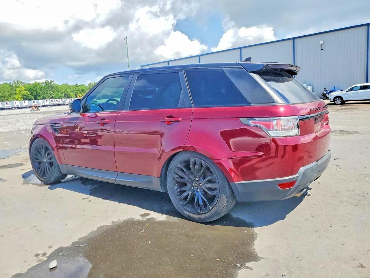 2016 Land Rover Range Rover Sport Hse - Image 2