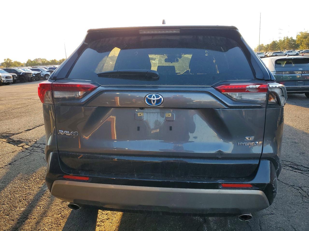 2023 Toyota Rav4 Se - Фото 6