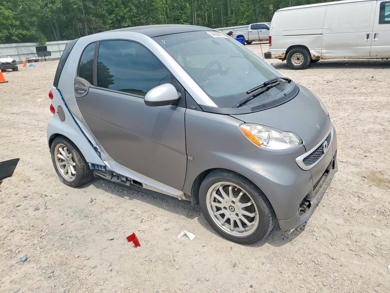 2013 Smart Fortwo Pure - Image 4