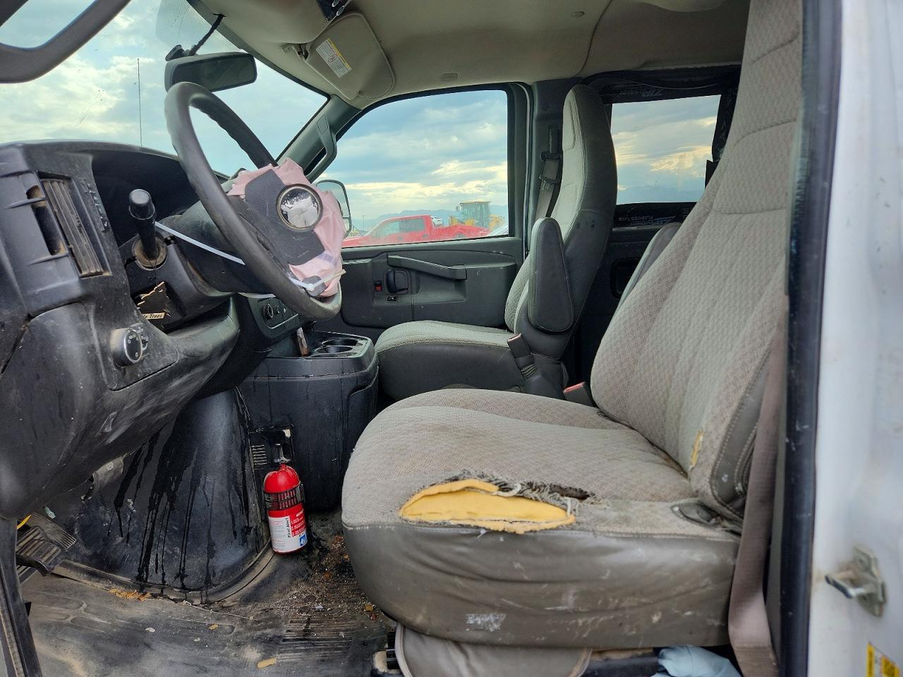 2017 Chevrolet Exp G3500 - Фото 7