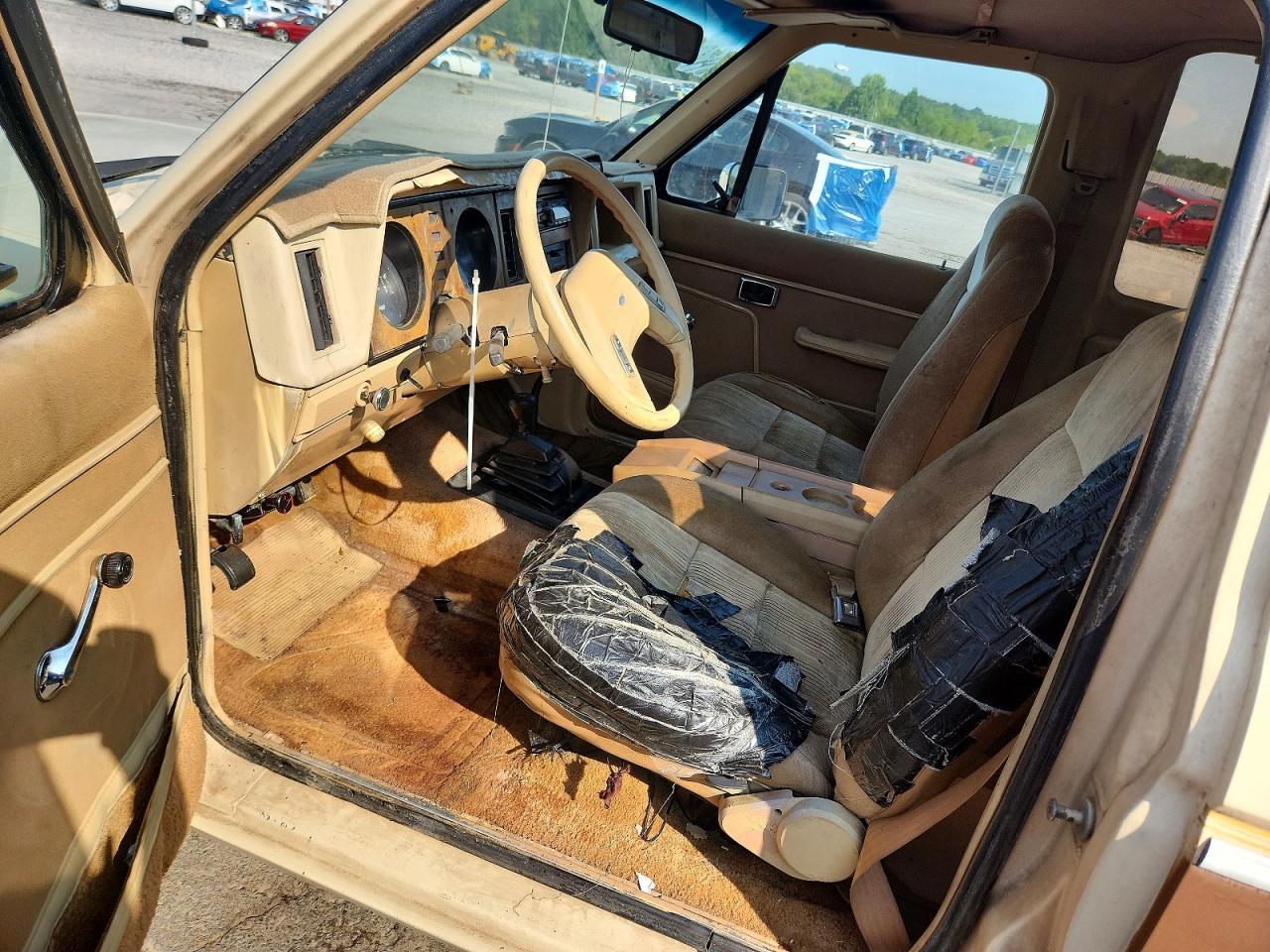 1985 Ford Bronco Ii - Фото 7