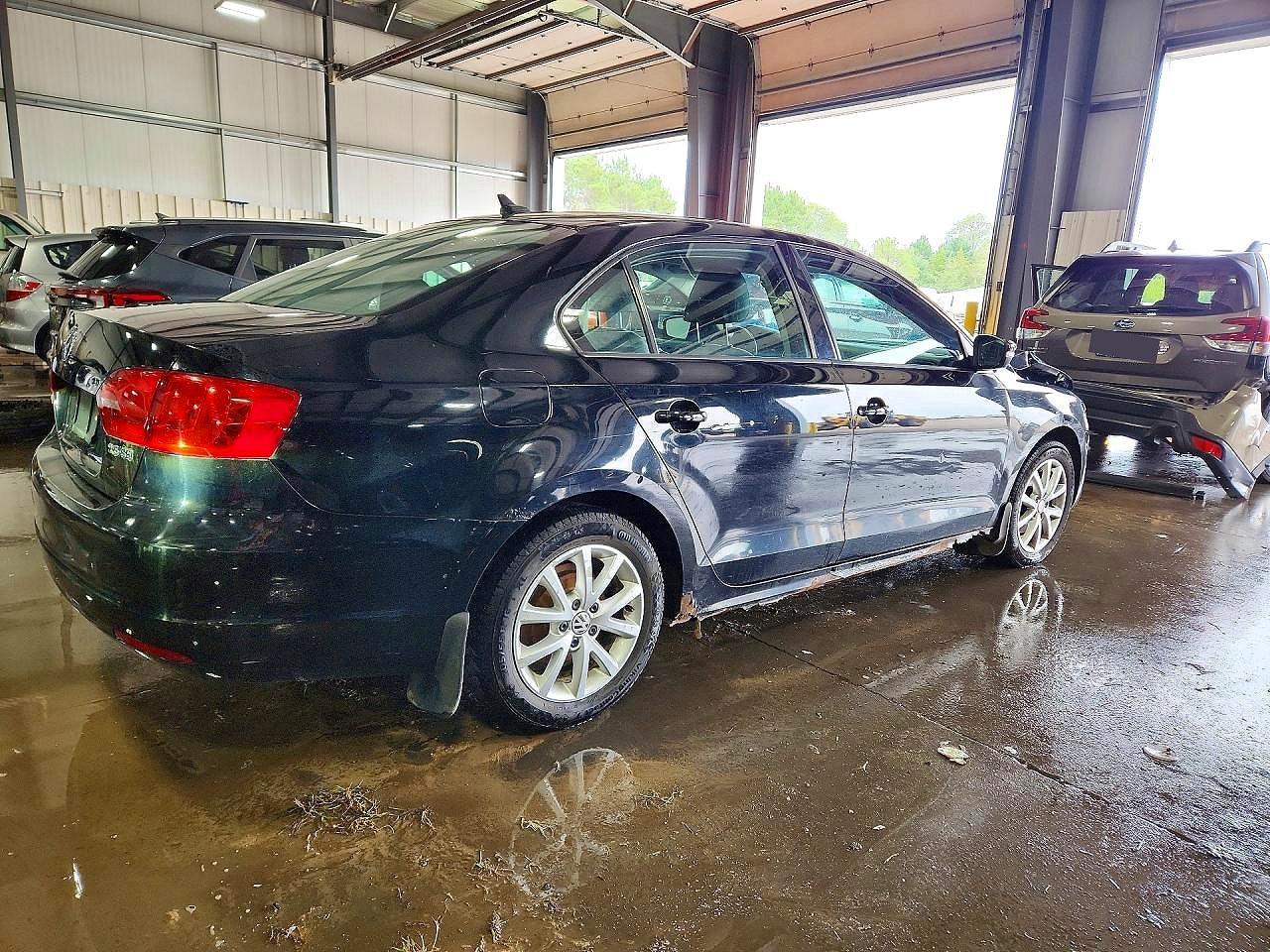 2011 Volkswagen Jetta Se - Фото 3