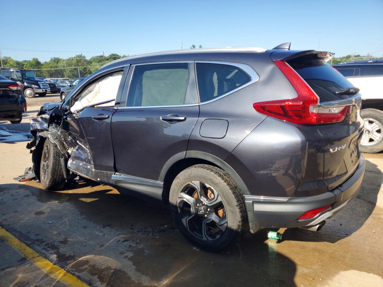 2019 Honda Cr-V Touring - Image 2