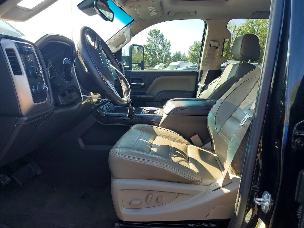 2015 GMC Sierra K2500 Denali - Image 7