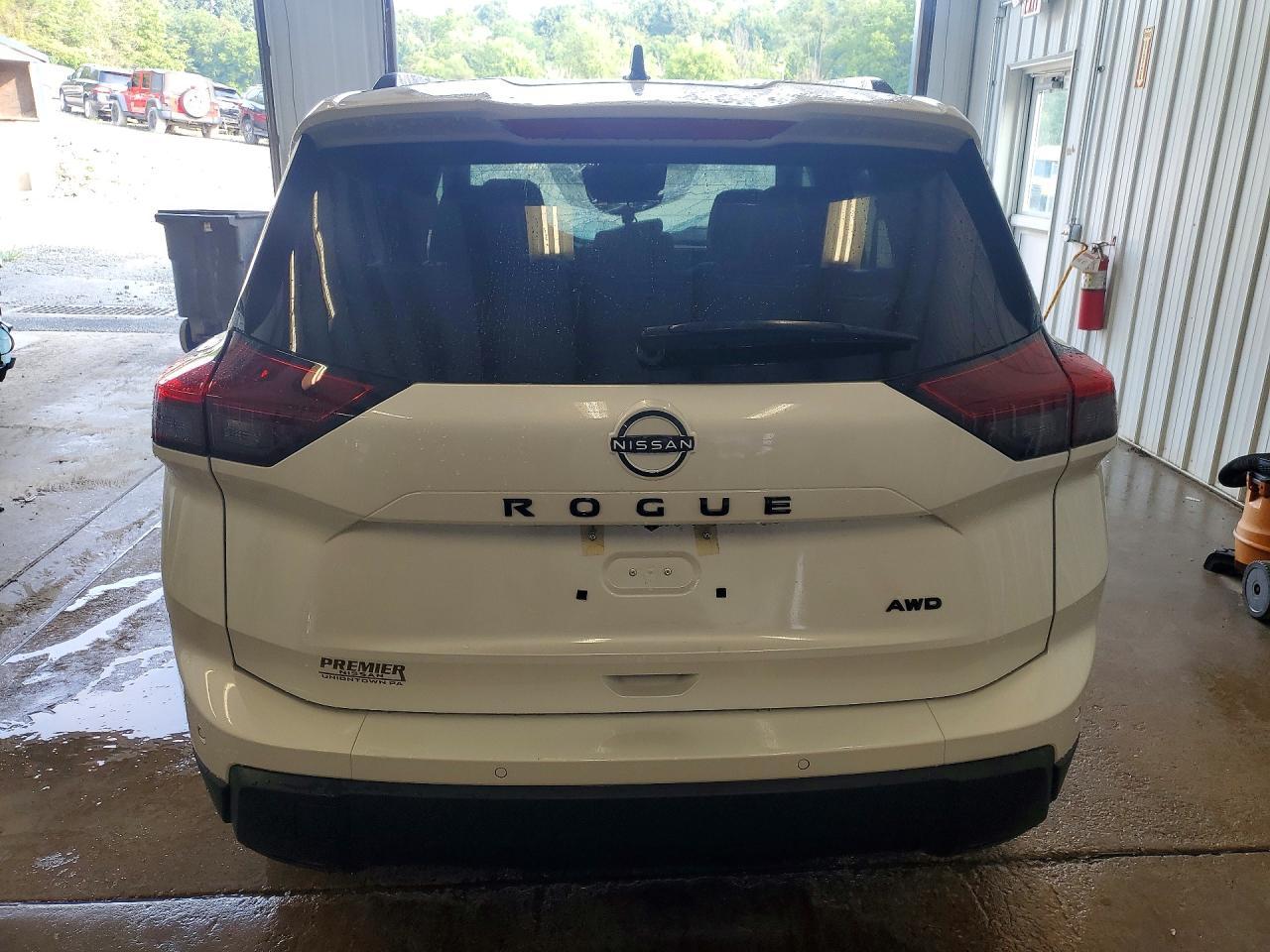 2026 Nissan Rogue Dark Armor - Фото 6