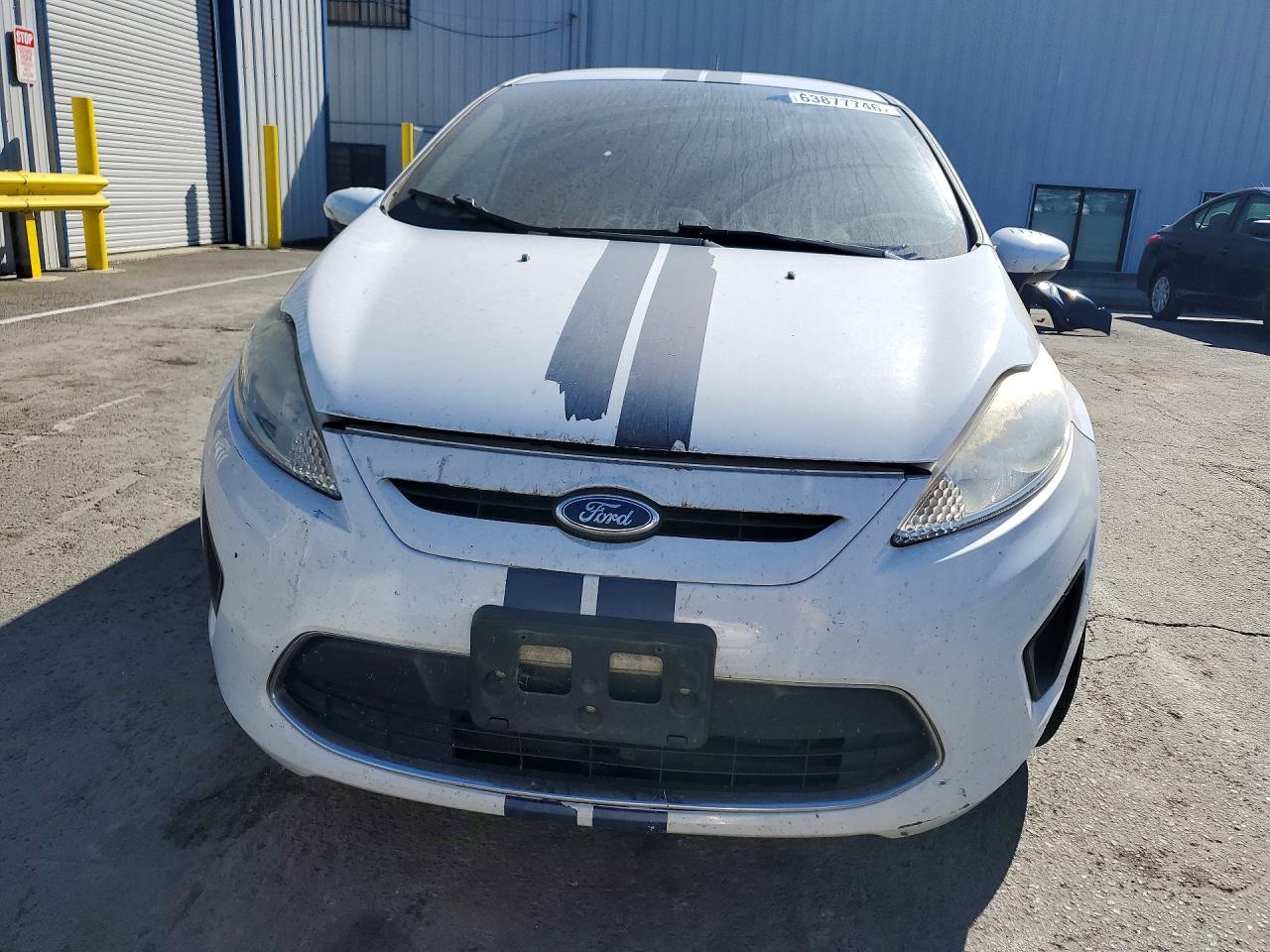2013 Ford Fiesta Se - Image 5