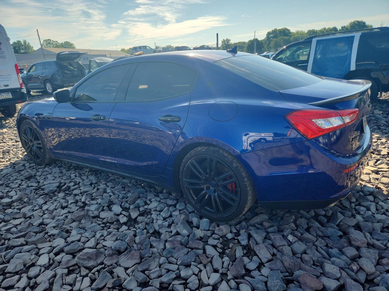 2017 Maserati Ghibli S - Image 2
