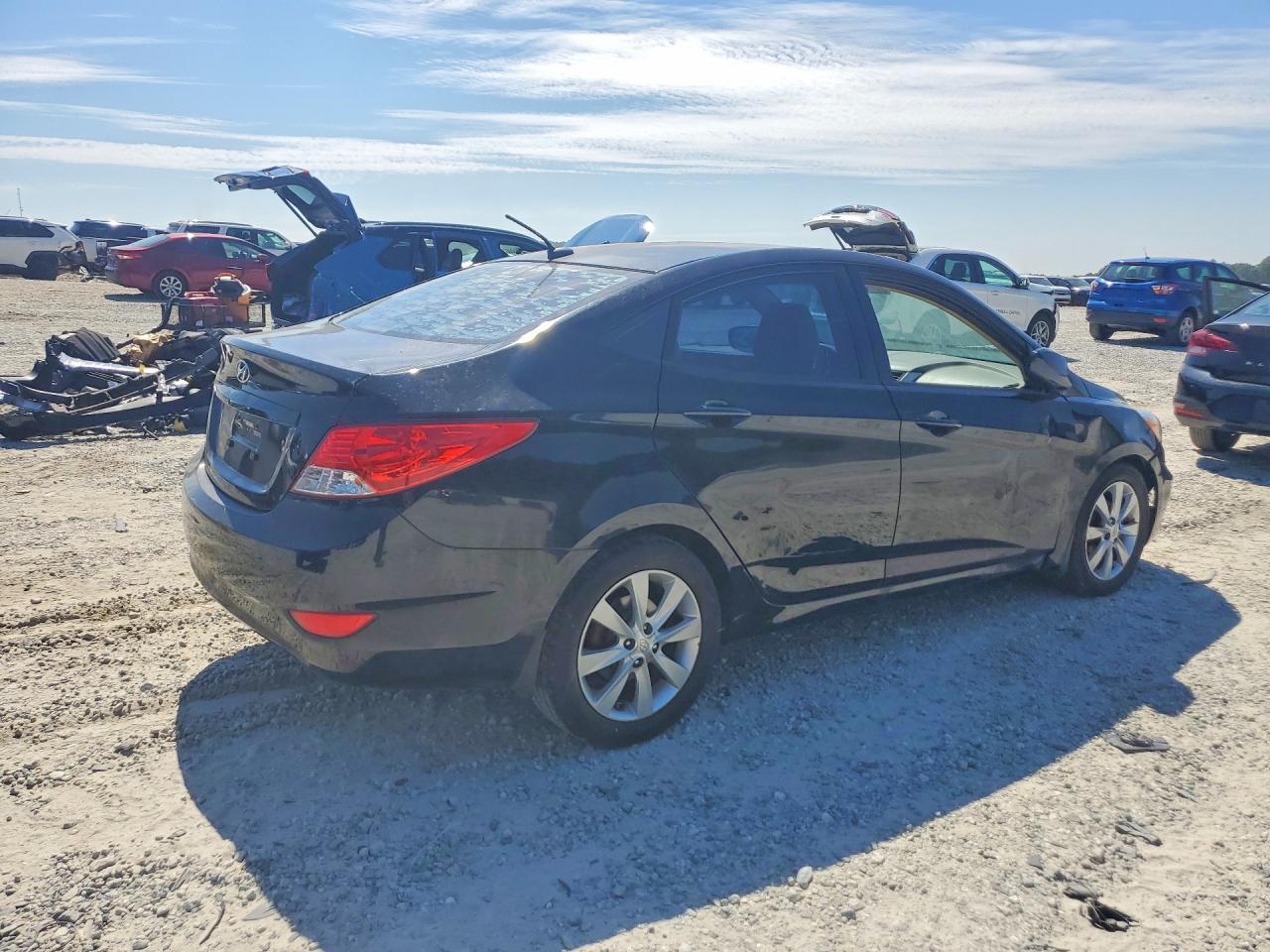 2014 Hyundai Accent Gls - Фото 3