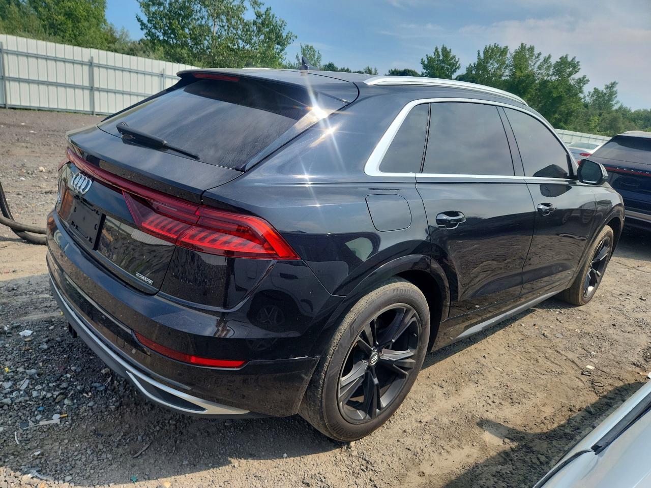 2019 Audi Q8 Premium - Фото 3
