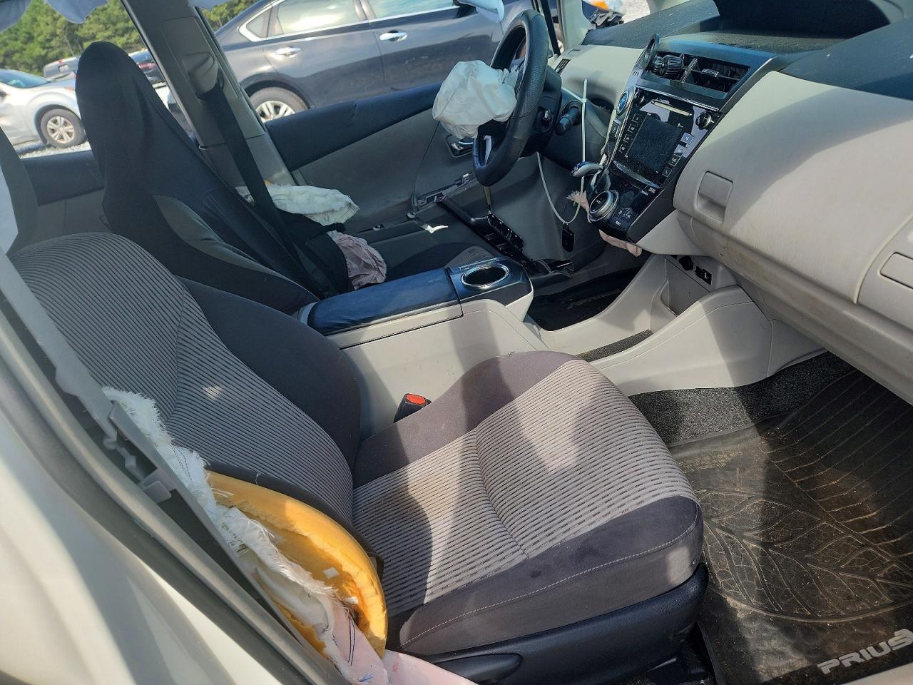 2017 Toyota Prius V Three - Фото 7