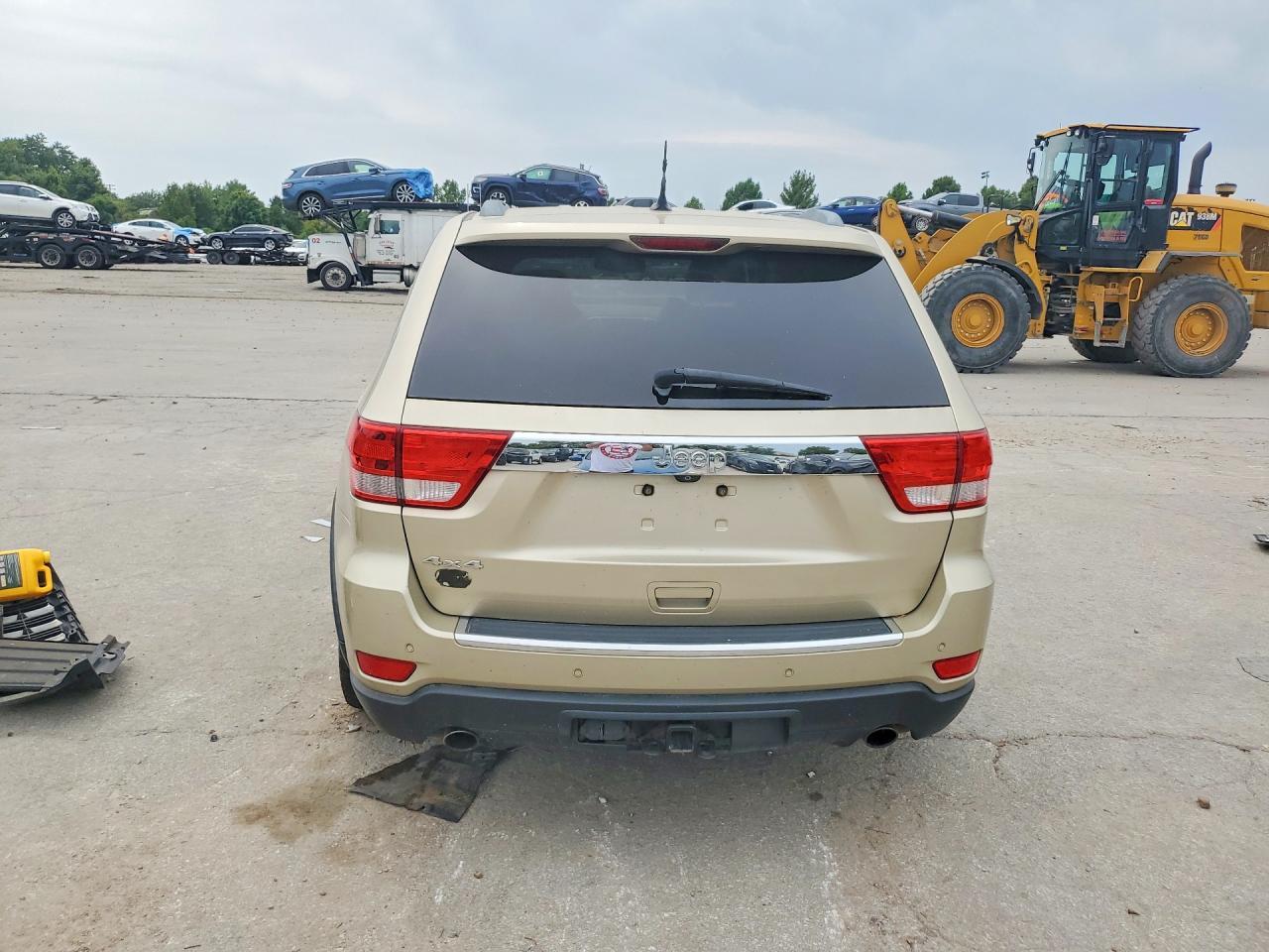 2012 Jeep Grand Cherokee Overland - Фото 6