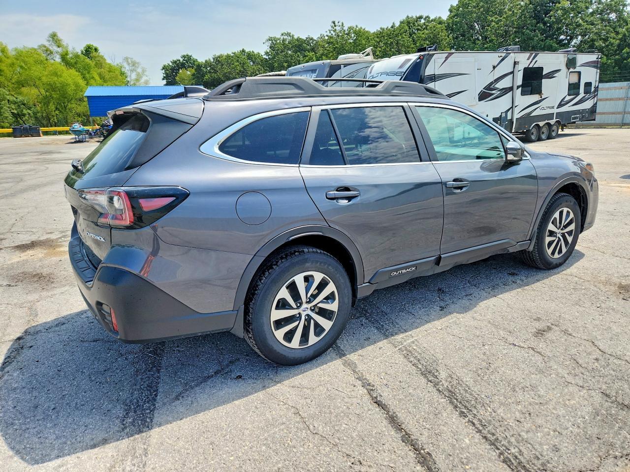 2020 Subaru Outback Premium - Фото 3