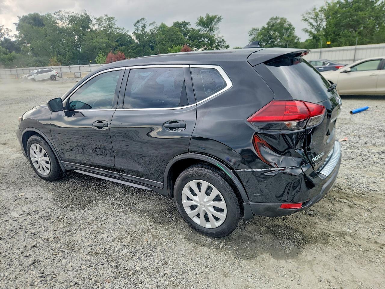2018 Nissan Rogue S - Фото 2