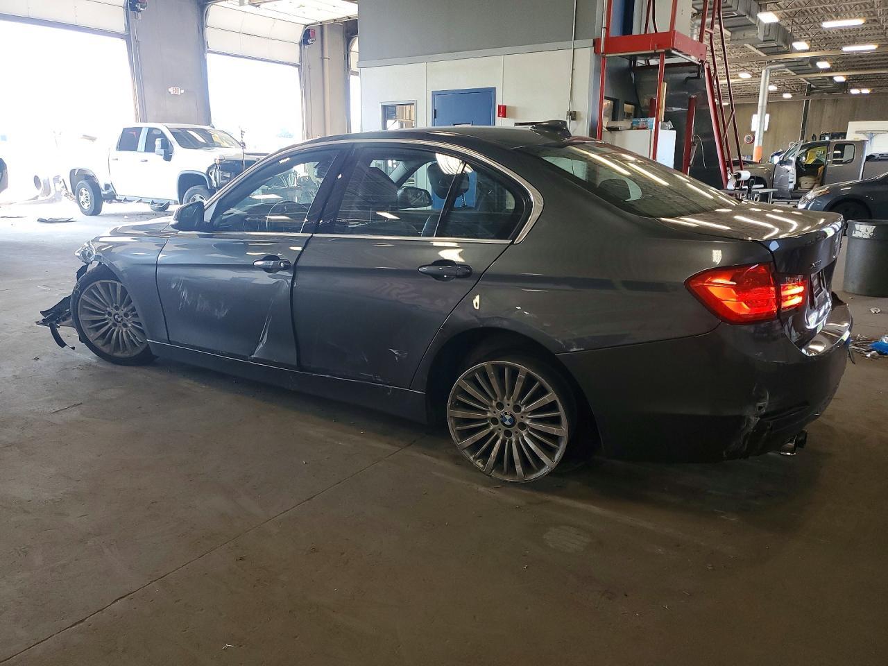 2015 BMW 328 Xi Sulev - Image 2