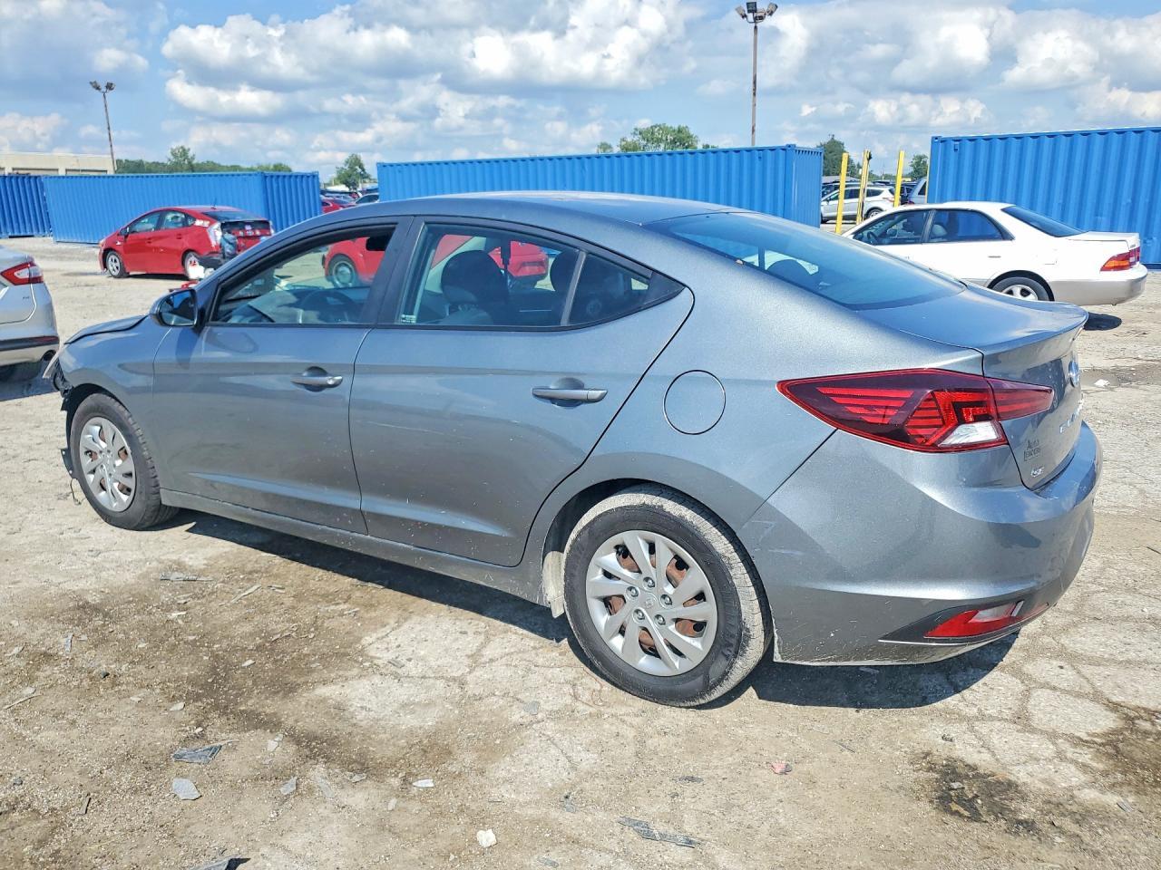 2019 Hyundai Elantra Se - Фото 2