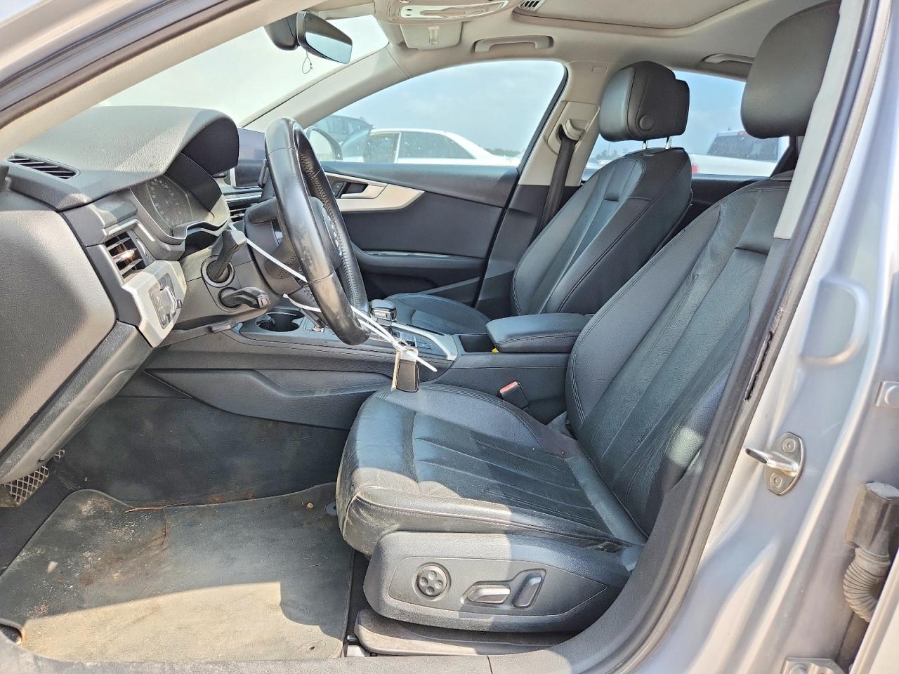 2017 Audi A4 Premium - Фото 7