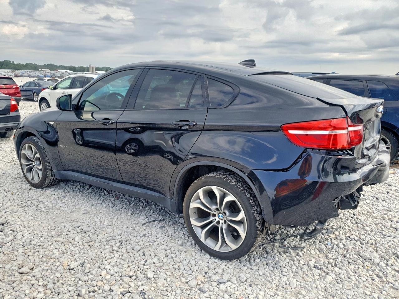 2013 BMW X6 xDrive50I - Image 2
