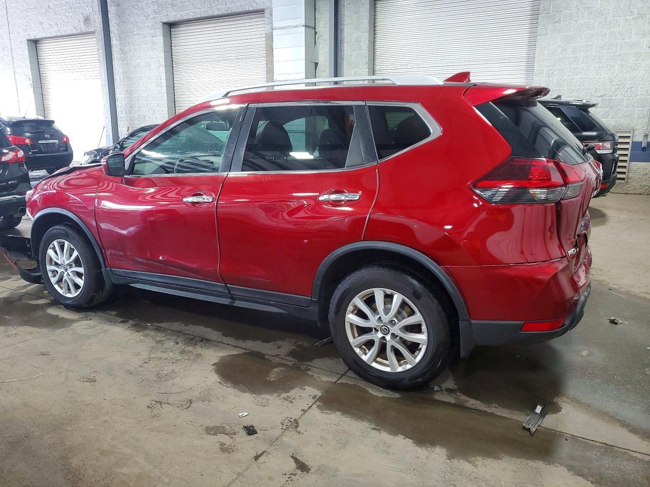 2018 Nissan Rogue Sv - Image 2