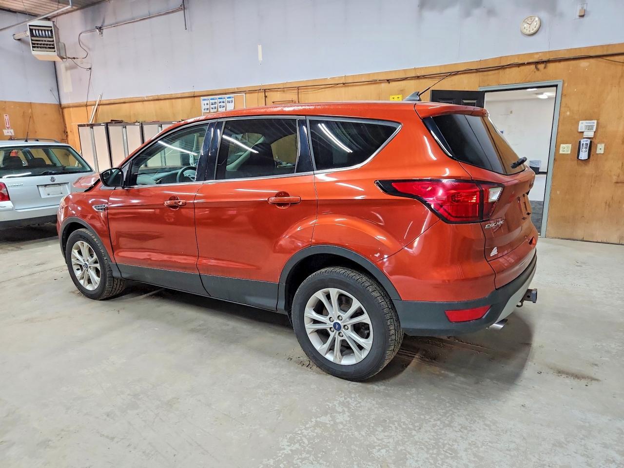 2019 Ford Escape - Фото 2