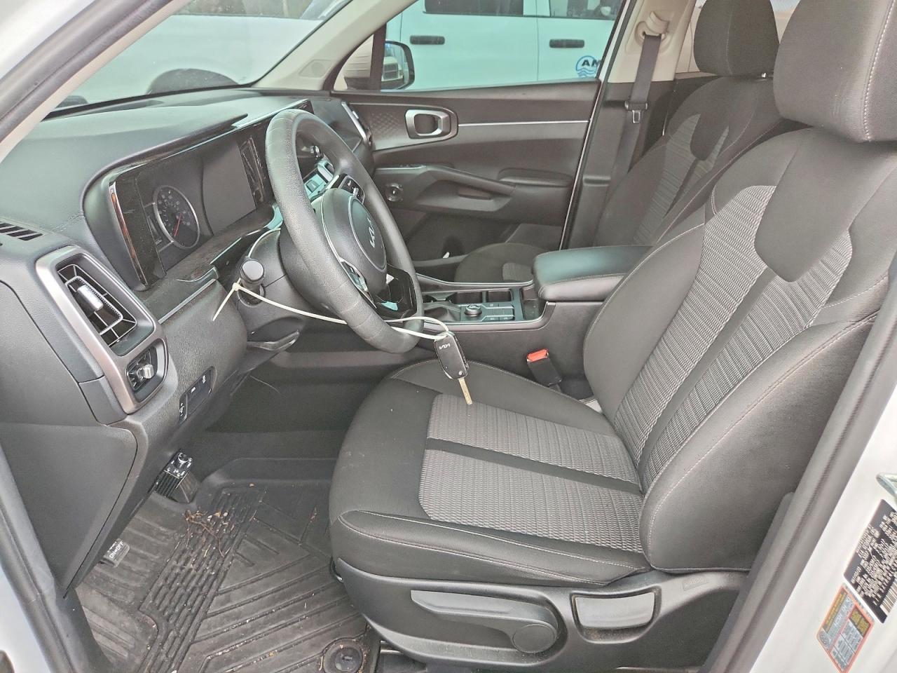 2023 Kia Sorento Lx - Фото 7