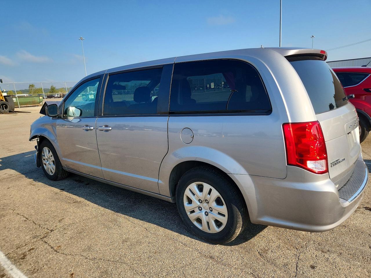2018 Dodge Grand Caravan Se - Image 2