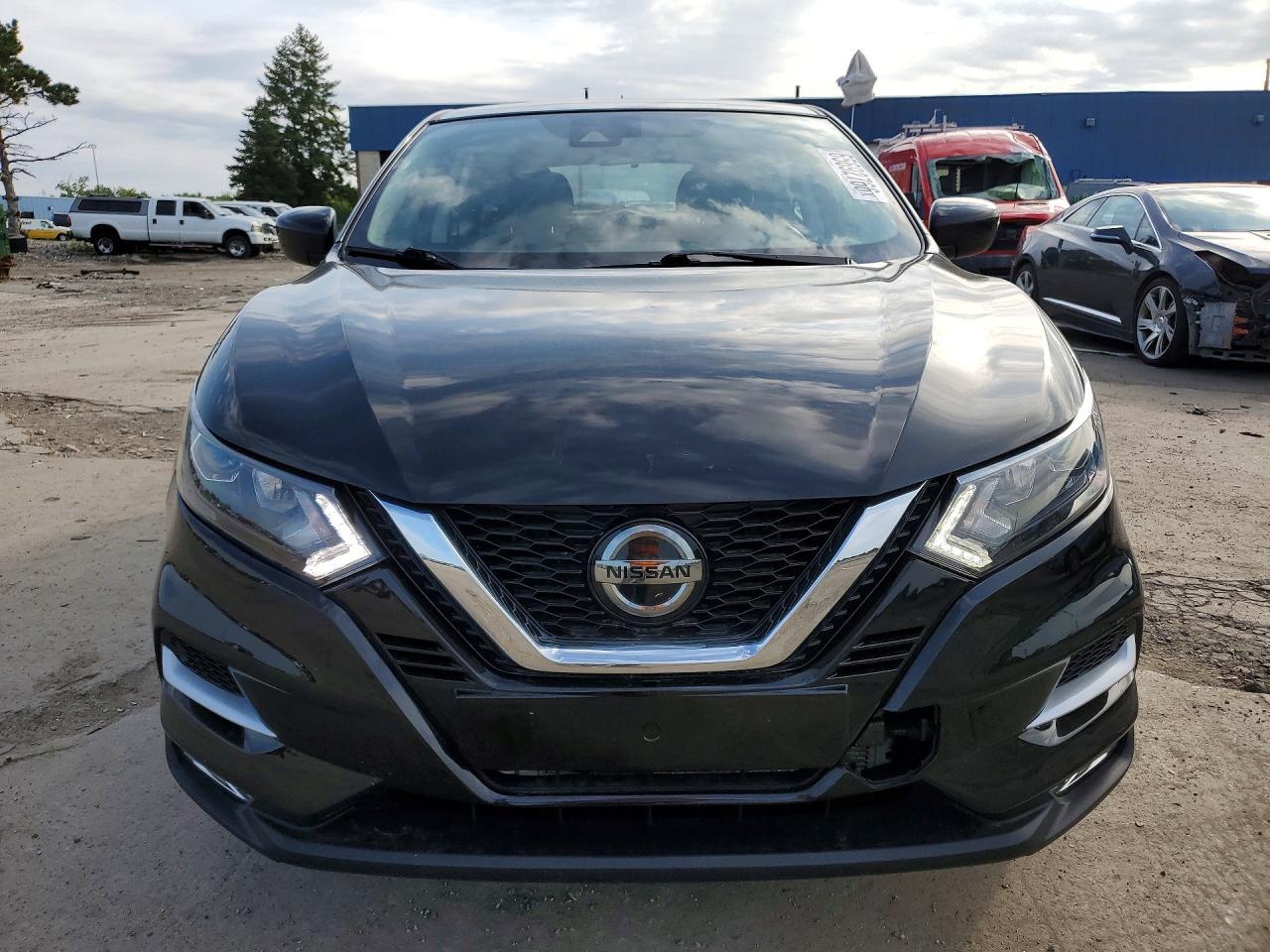 2021 Nissan Rogue Sport S - Фото 5