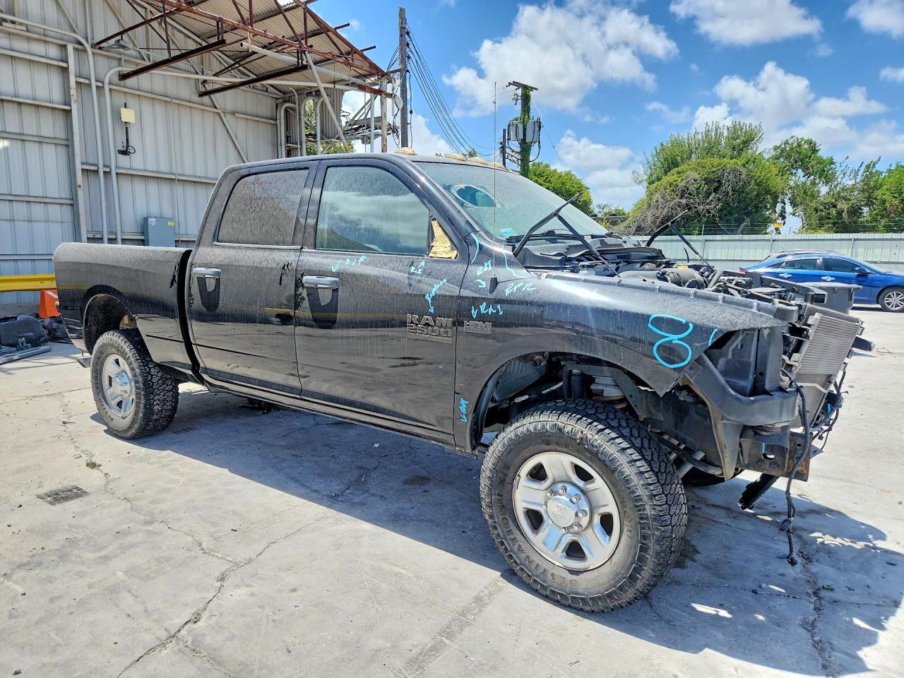 2016 Ram 2500 St - Image 4