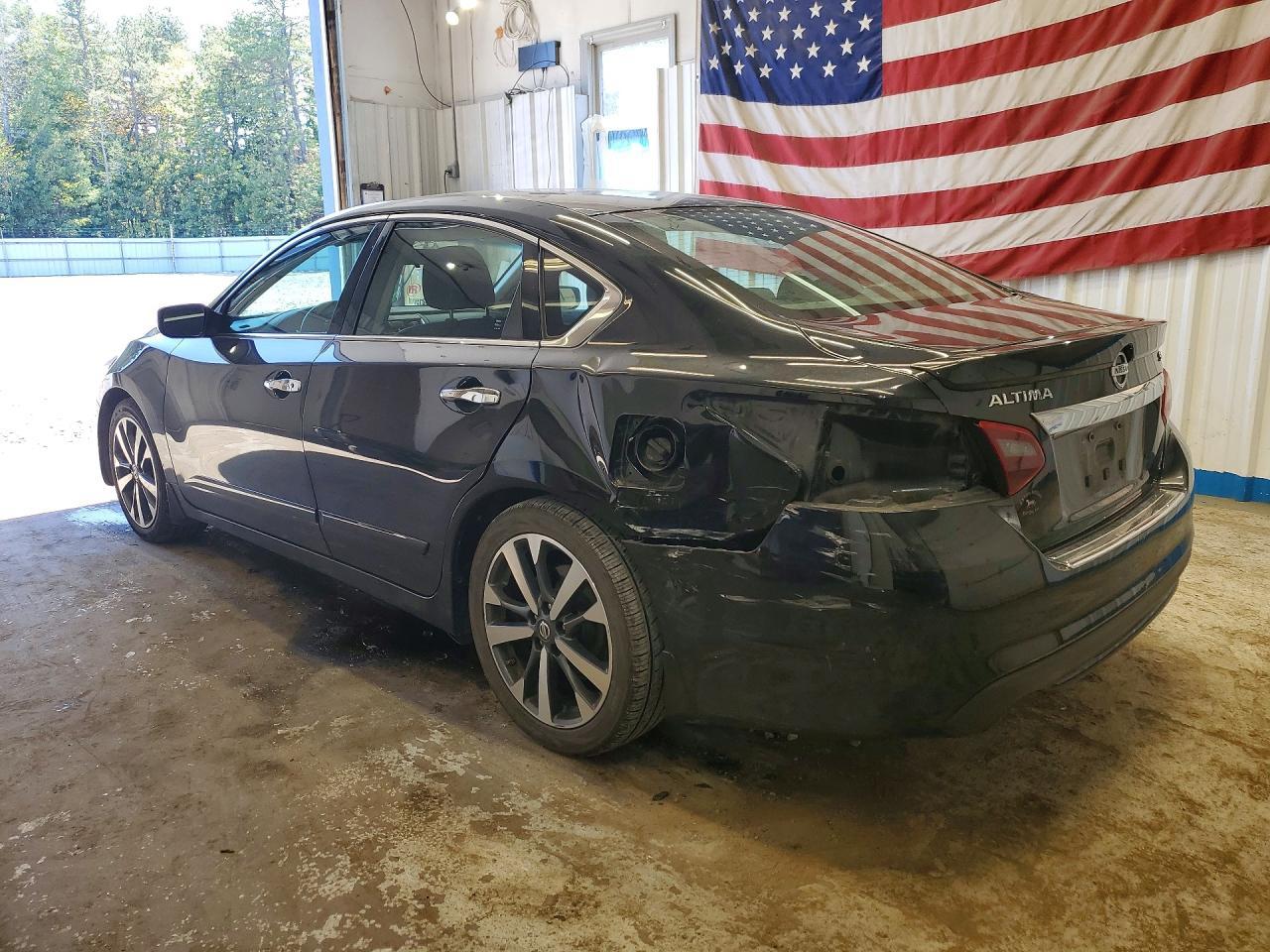 2017 Nissan Altima 2.5 Sr - Image 2