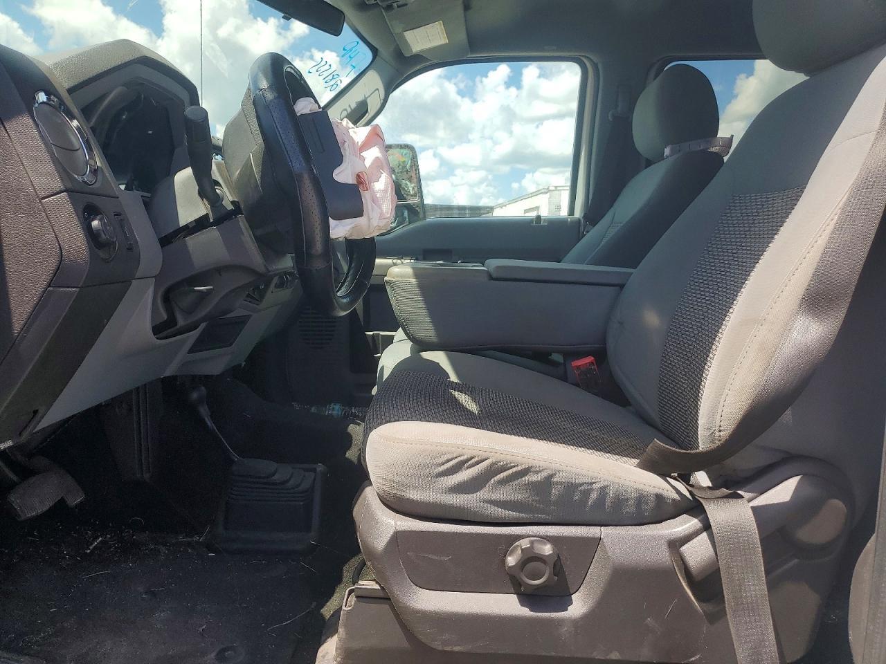2012 Ford F350 Super Duty - Image 7
