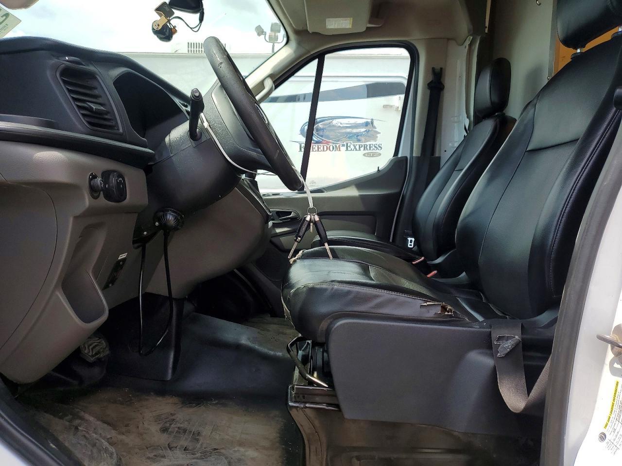 2020 Ford Transit Delivery Truck - Фото 7