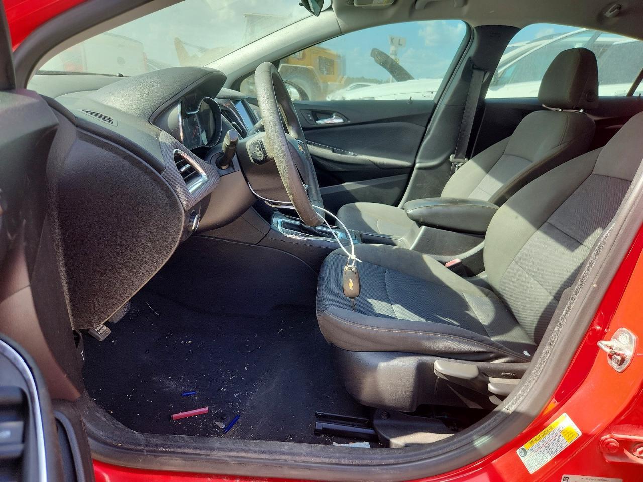 2019 Chevrolet Cruze - Image 7