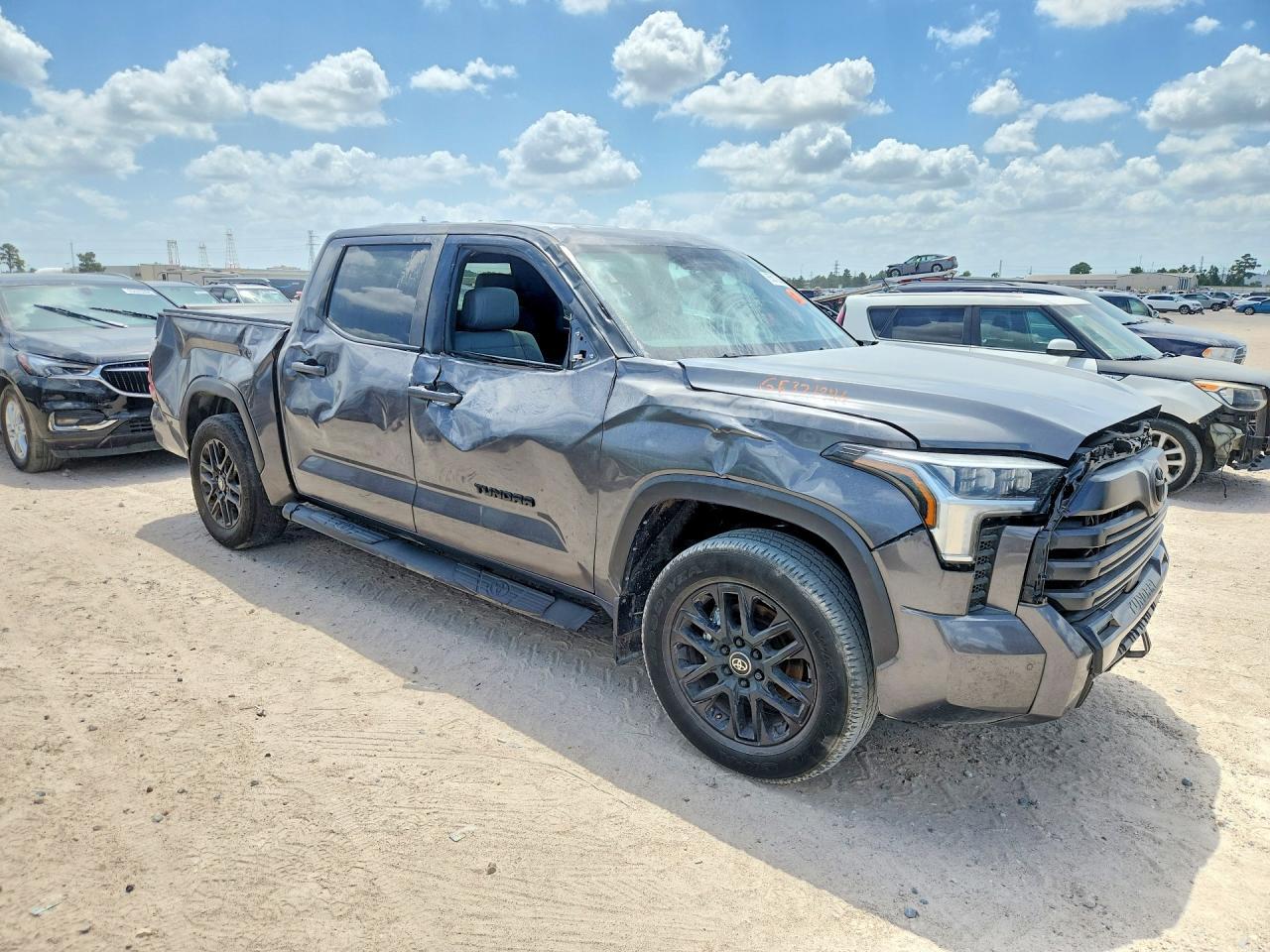 2025 Toyota Tundra Crewmax Limited - Image 4