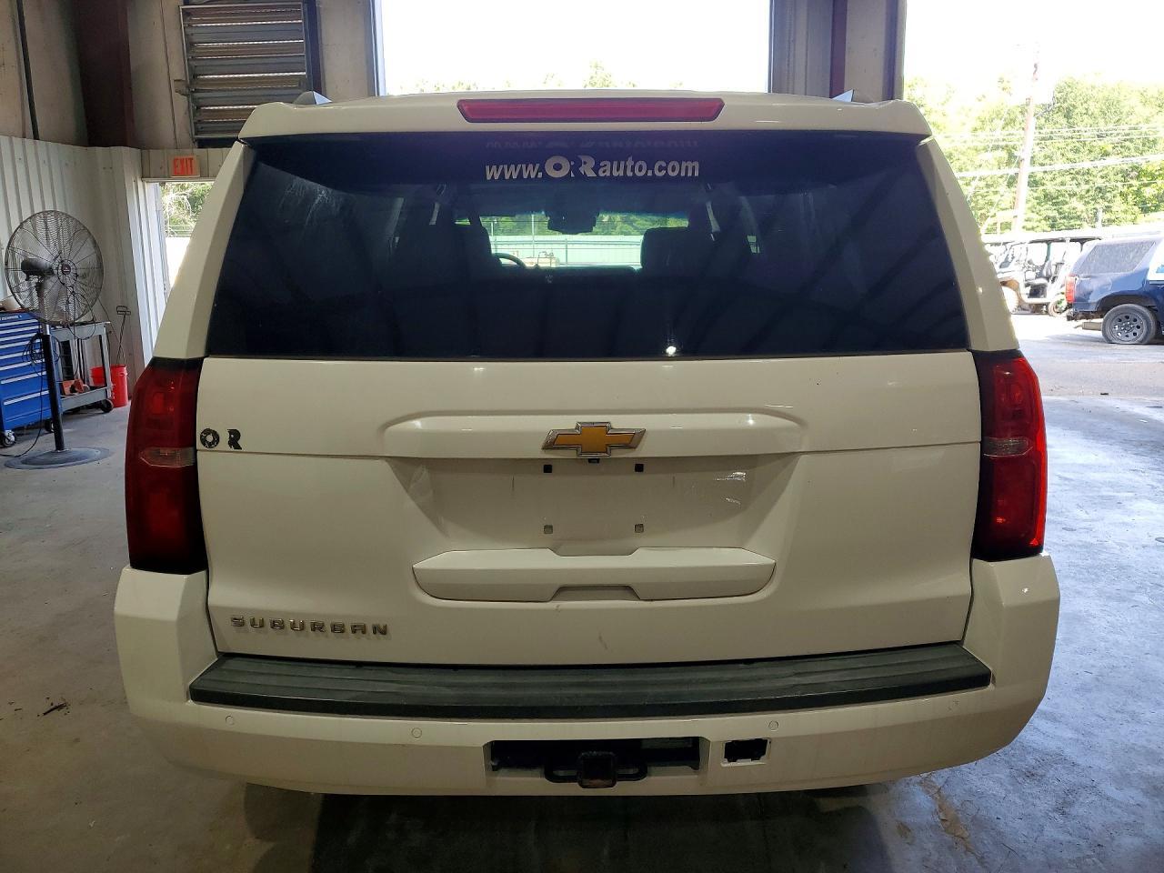 2015 Chevrolet Suburban C1500 Lt - Фото 6