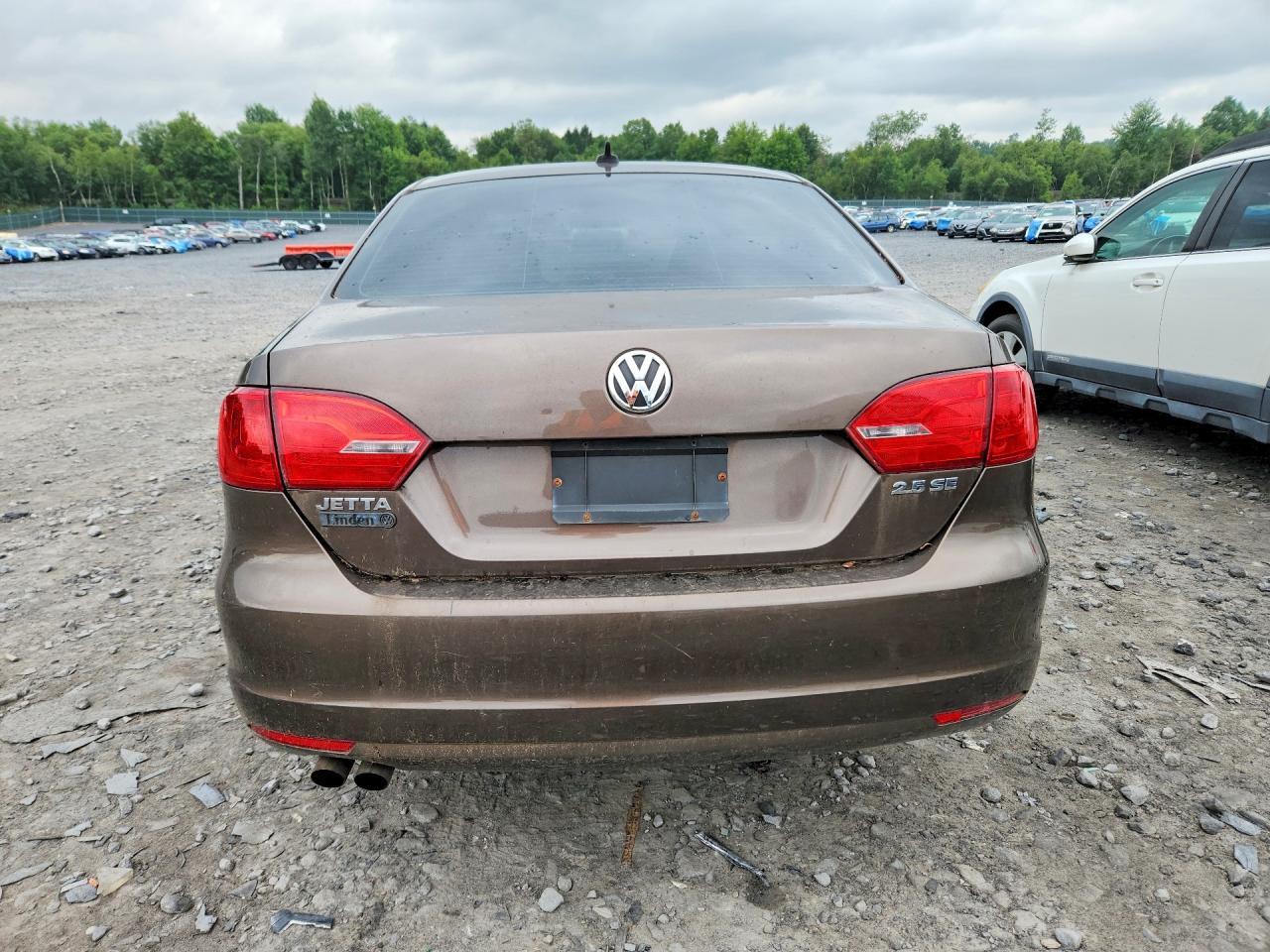 2013 Volkswagen Jetta Se - Image 6