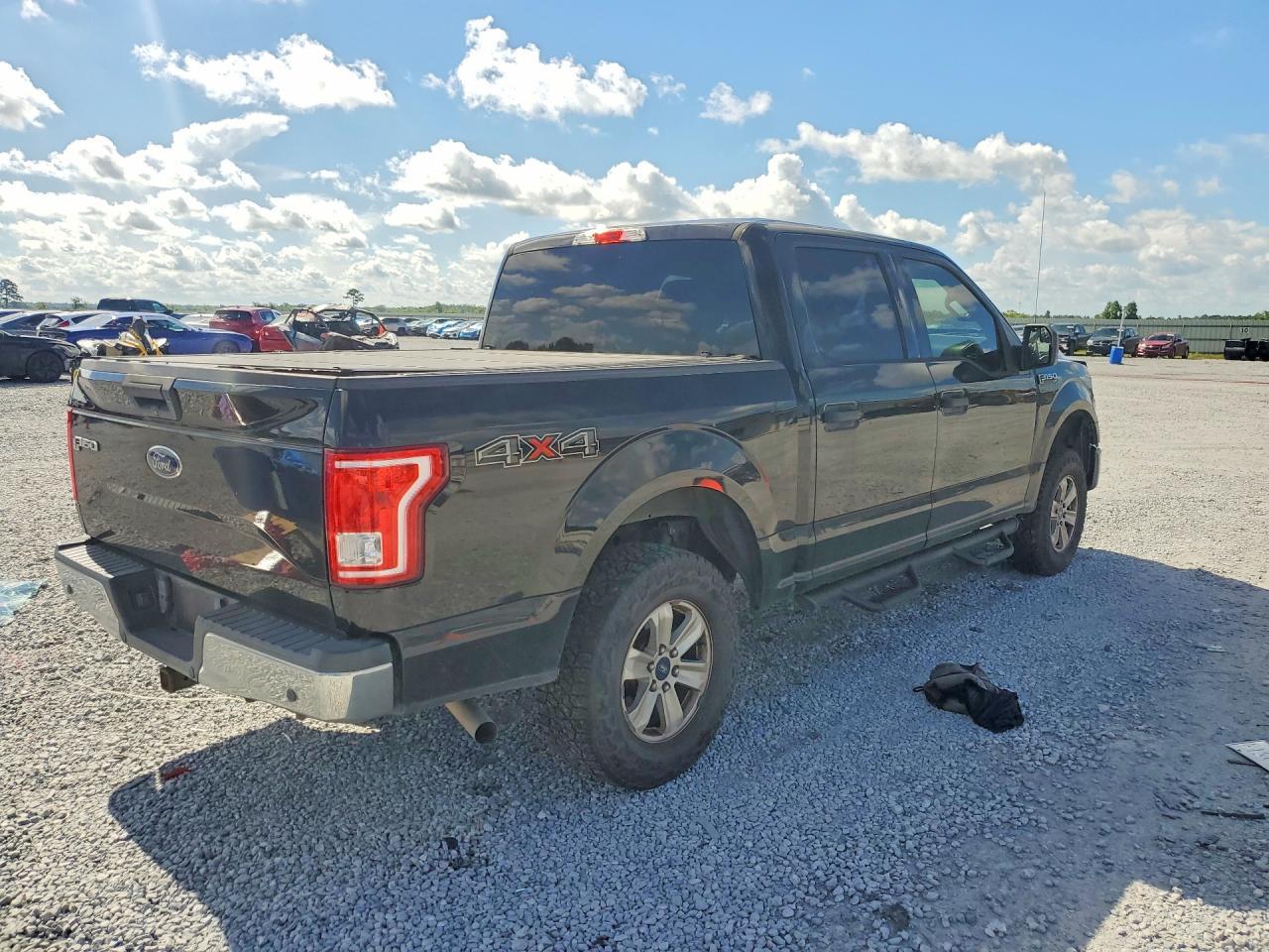 2017 Ford F150 Supercrew - Image 3