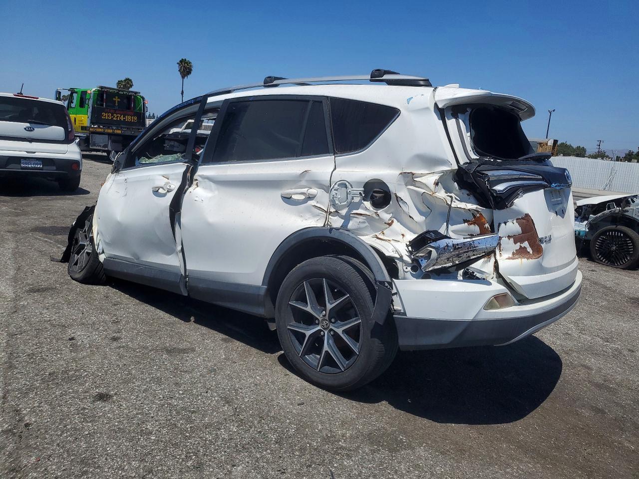 2018 Toyota Rav4 Se - Фото 2