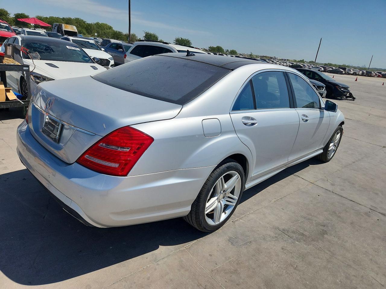 2013 Mercedes-Benz S 550 - Фото 3