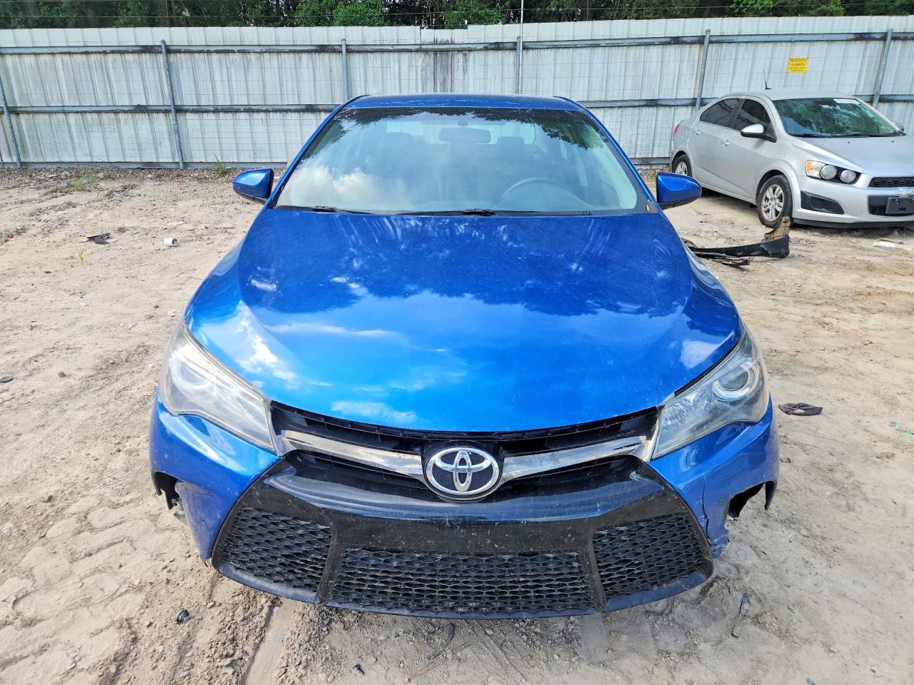 2017 Toyota Camry Se - Фото 5