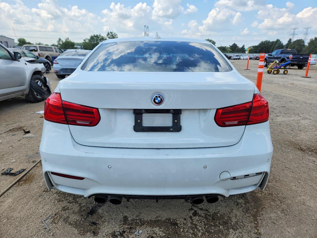 2017 BMW 340 Xi - Фото 6