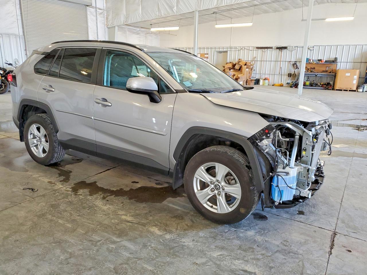 2020 Toyota Rav4 Xle - Image 4