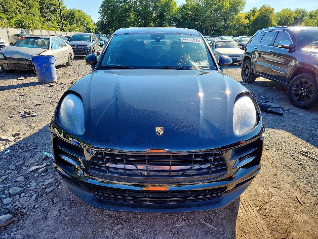 2020 Porsche Macan - Image 5