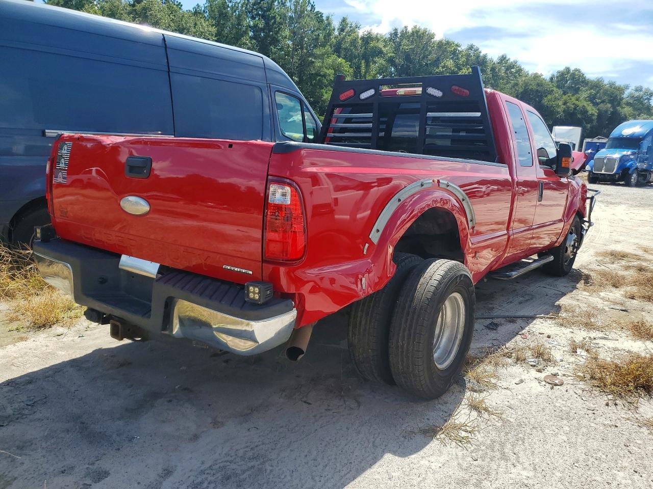 2012 Ford F350 Super Duty - Image 3