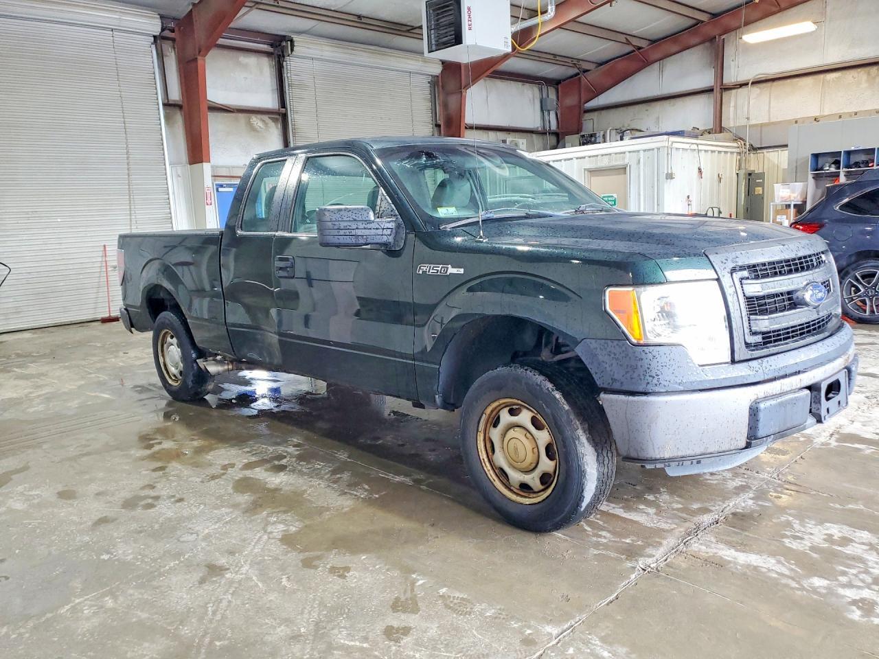 2013 Ford F150 Super Cab - Фото 4