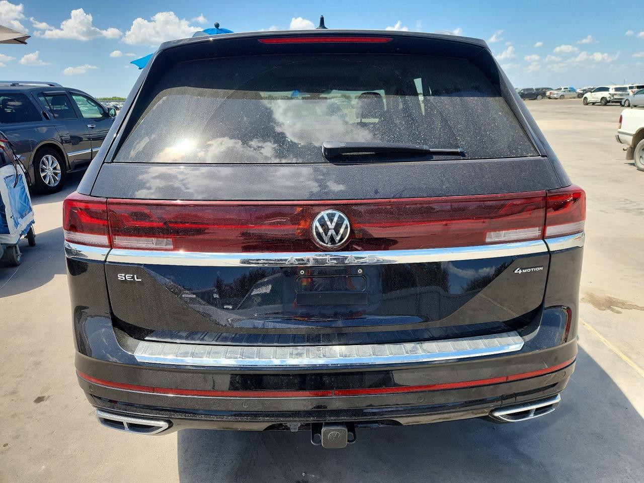 2024 Volkswagen Atlas Sel Premium R-Line - Image 6