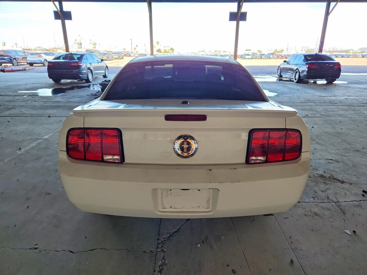 2007 Ford Mustang - Фото 6