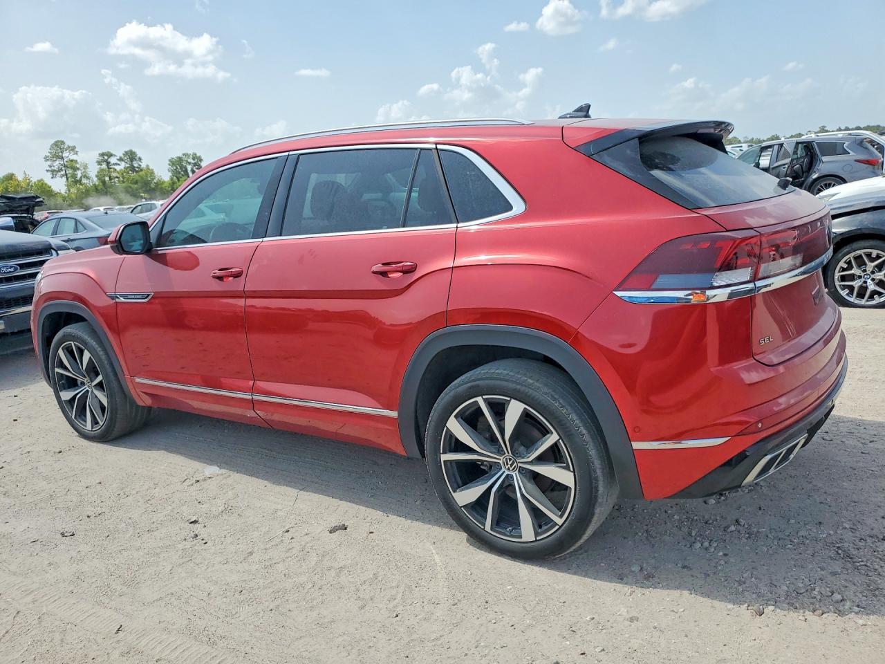 2024 Volkswagen Atlas Cross Sport Sel Premium R-Line - Фото 2