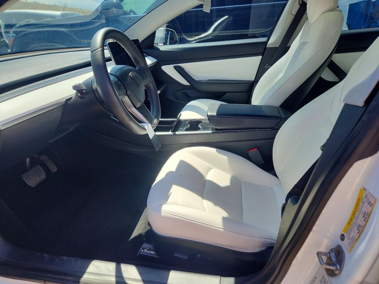 2020 Tesla Model 3 - Фото 7
