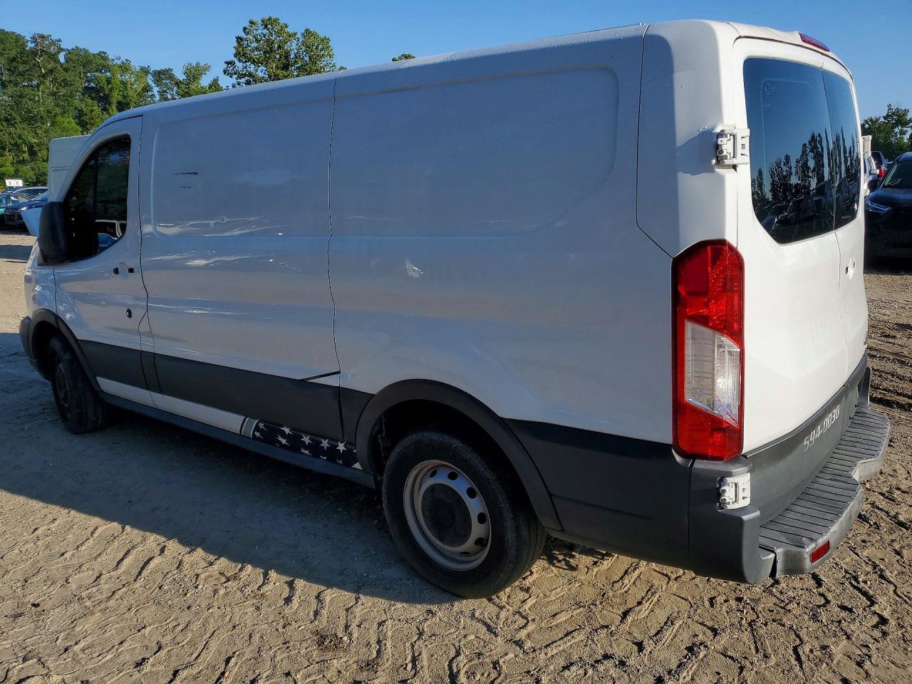 2015 Ford Transit T-150 - Фото 2
